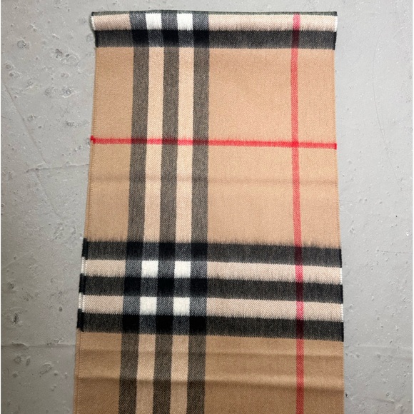 BURBERRY Unisex CHECK CASHMERE SCARF ARCHIVE BEIGE - Picture 6 of 10